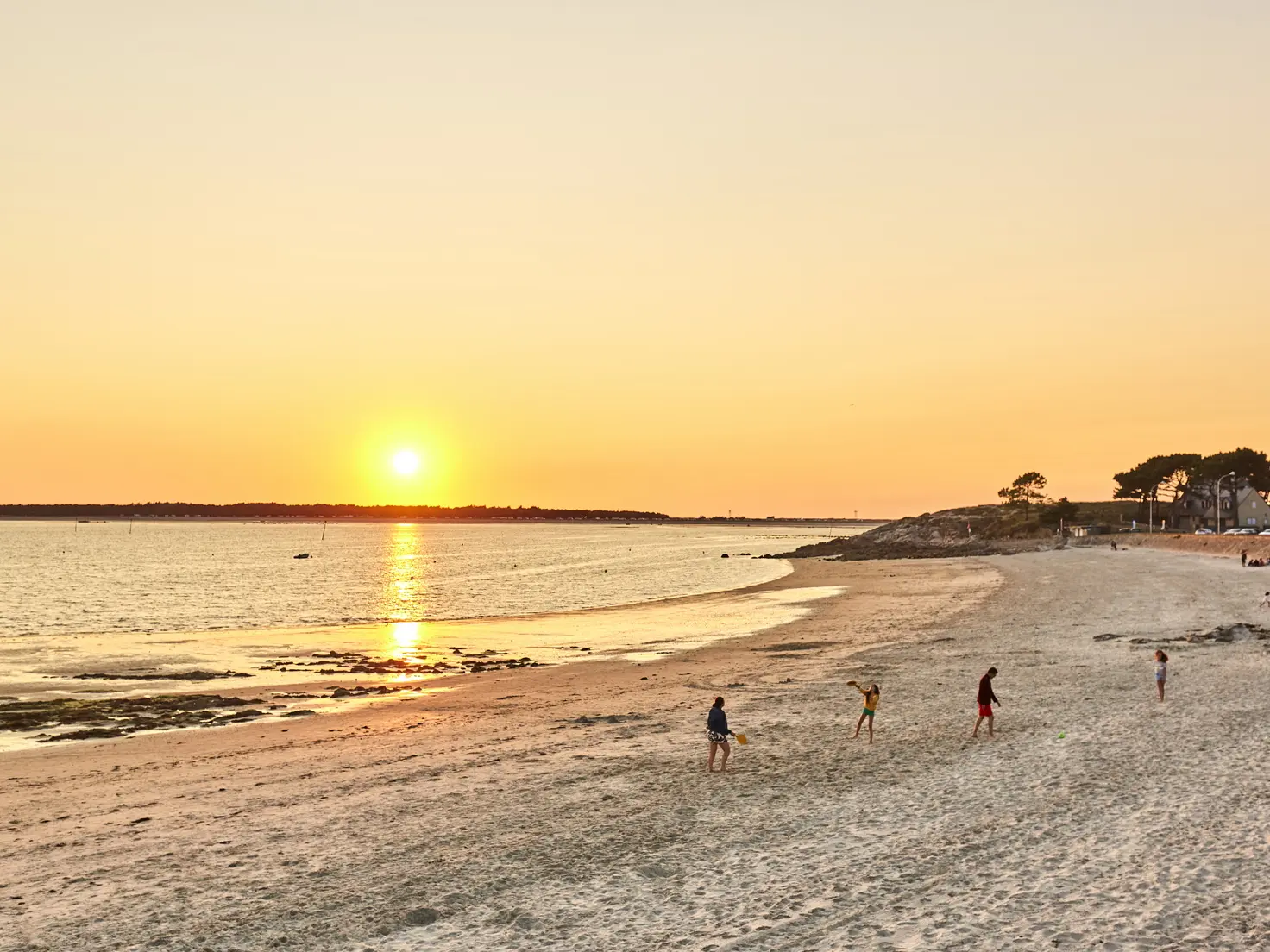 Coucher de soleil sur la plage de Saint-Colomban à Carnac