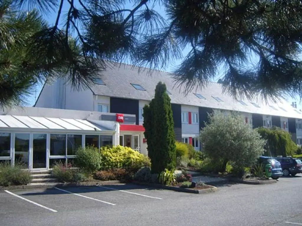 #hôtel #ibis #vannes #parking