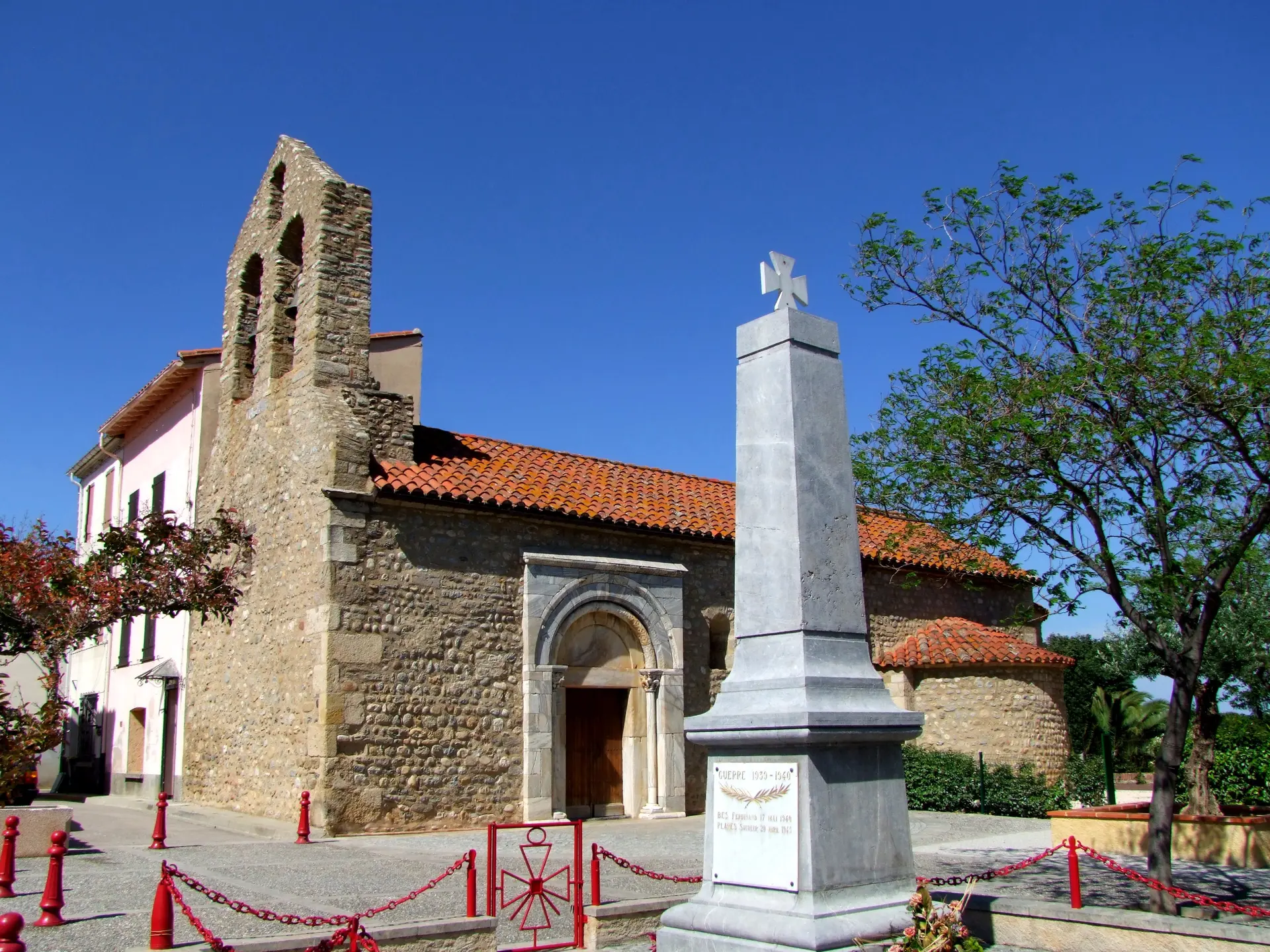 Aspres Brouilla Eglise Sainte Marie