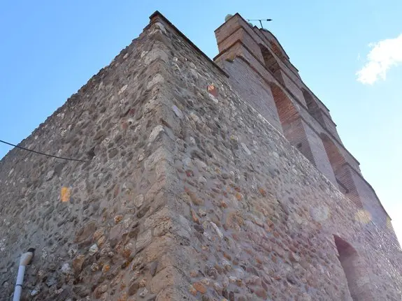 Aspres trouillas eglise st assicle