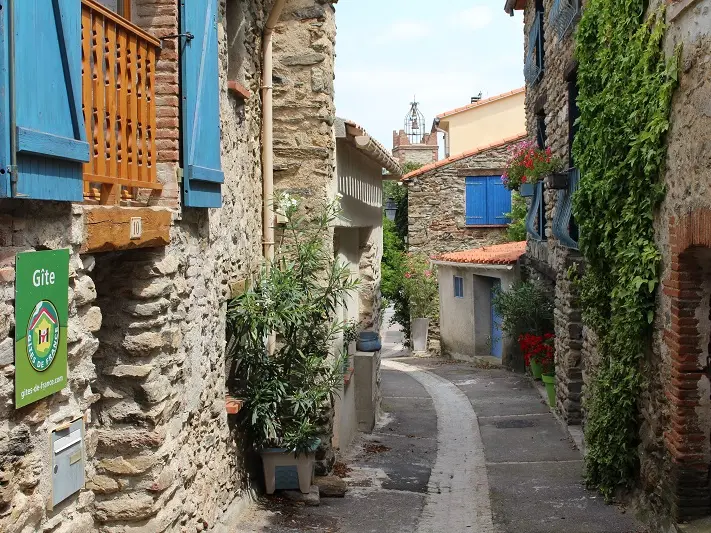 Dans les ruelles de Clara-Villerach_1