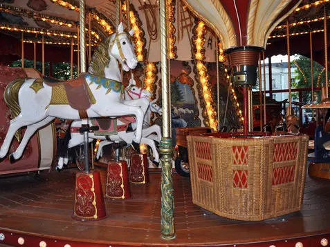 31578_carrousel