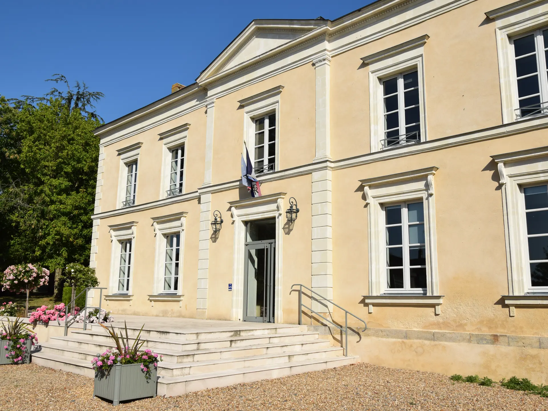 MAIRIE DE ST DENIS D ANJOU