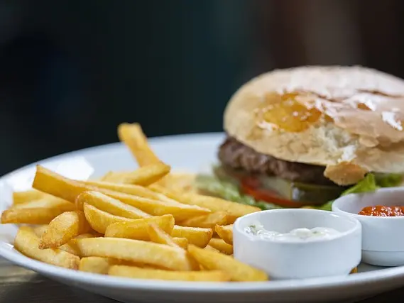burger-4683373_640