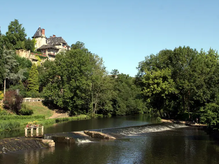 Ambrieres les vallées