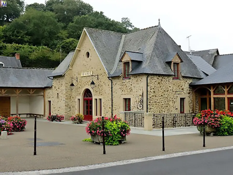 mairie-chailland