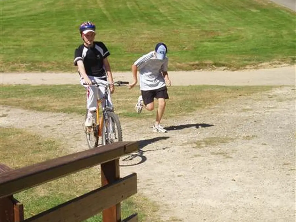 run-and-bike-au-parc-de-loisirs-de-la-colmont-gorron-53-asc-1