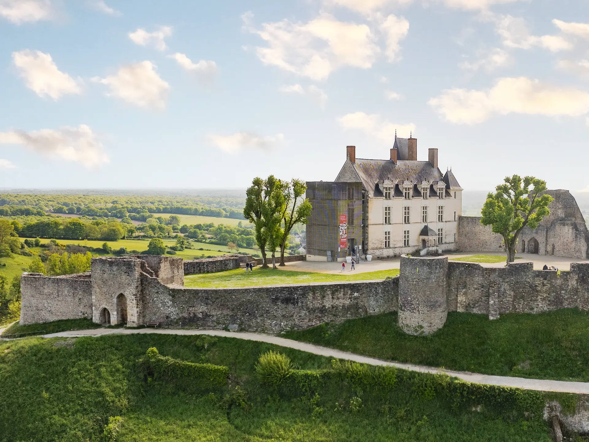 2025_Château de Sainte-Suzanne ©