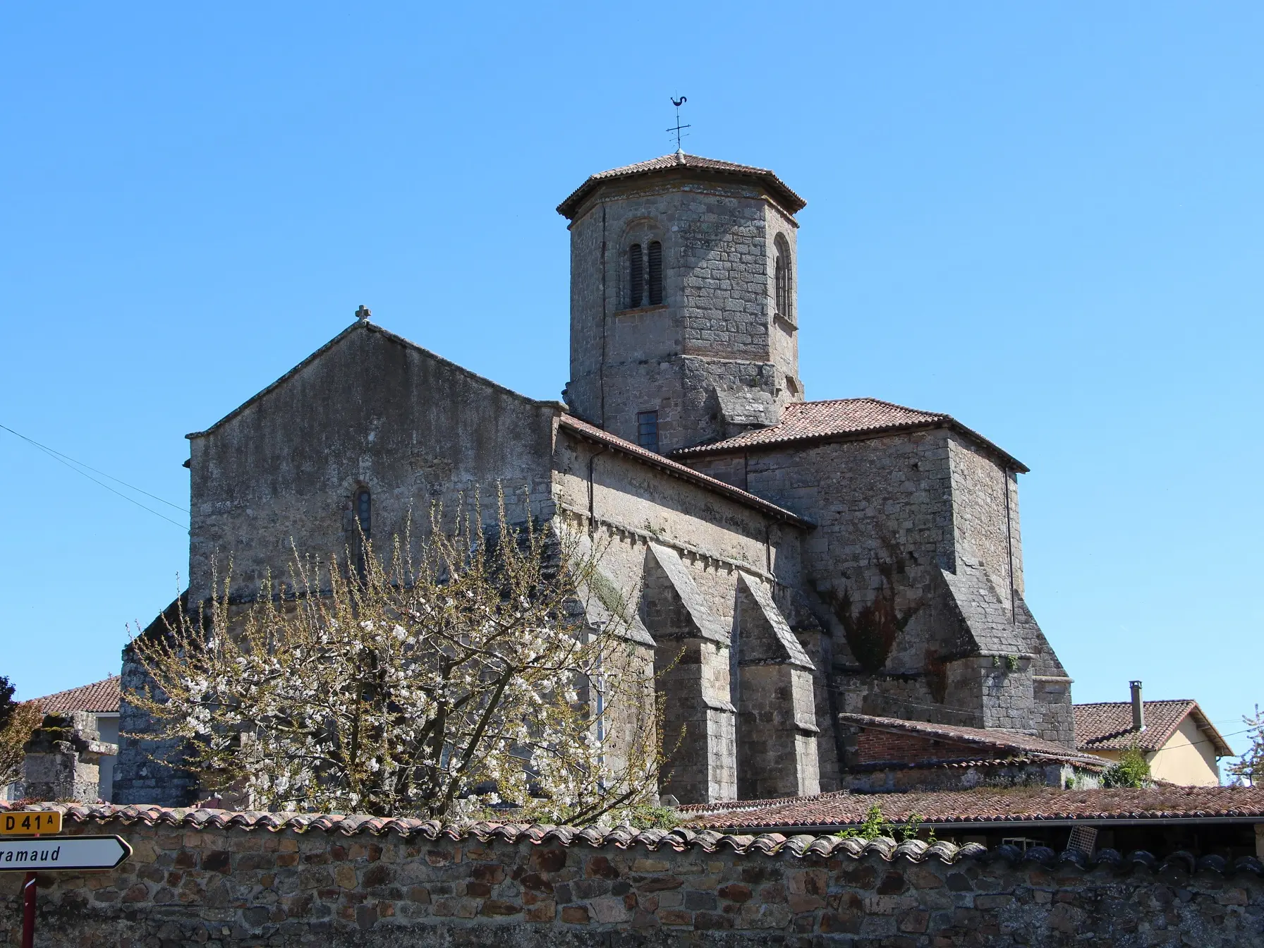 Eglise de Biennac_1