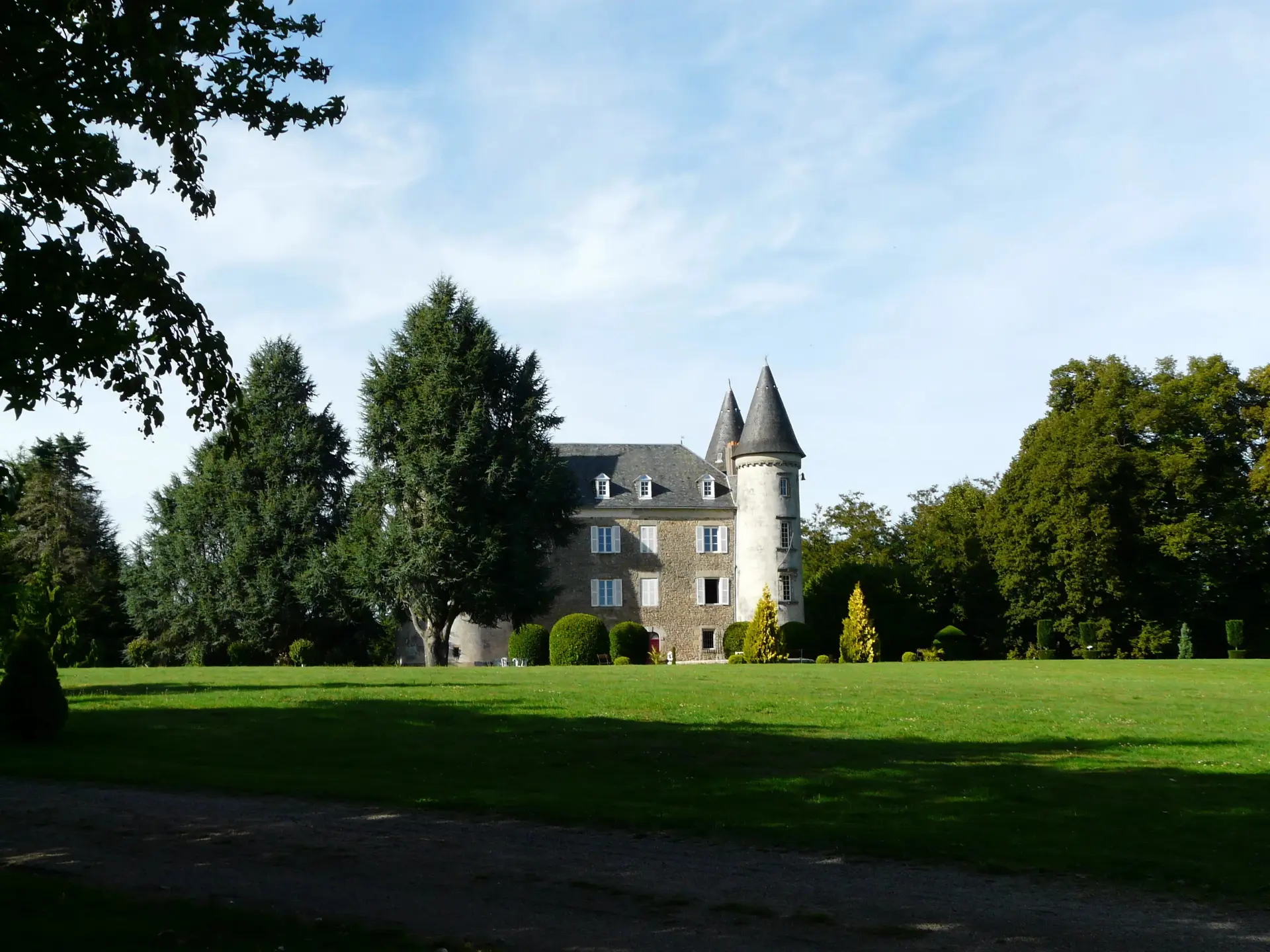 Aire d'accueil camping-car Leychoisier_1