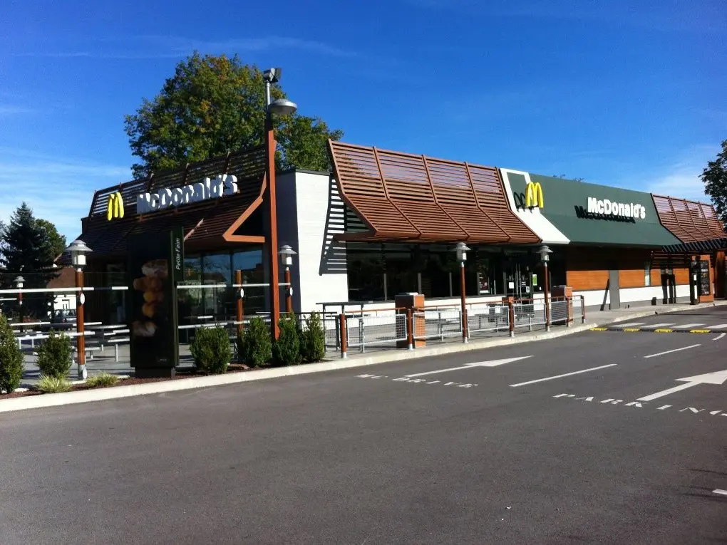 Restaurant McDonald's Aixe sur Vienne_1