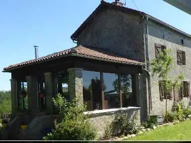 Ferme avec piscine