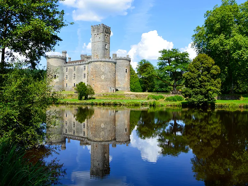 chateau-de-montbrun