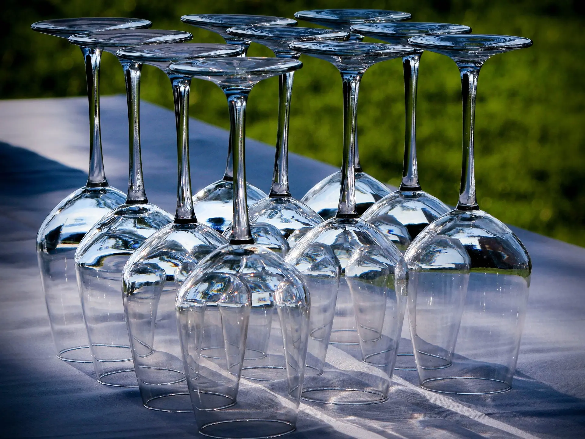 jamesdemers-wine-glasses-pixabay