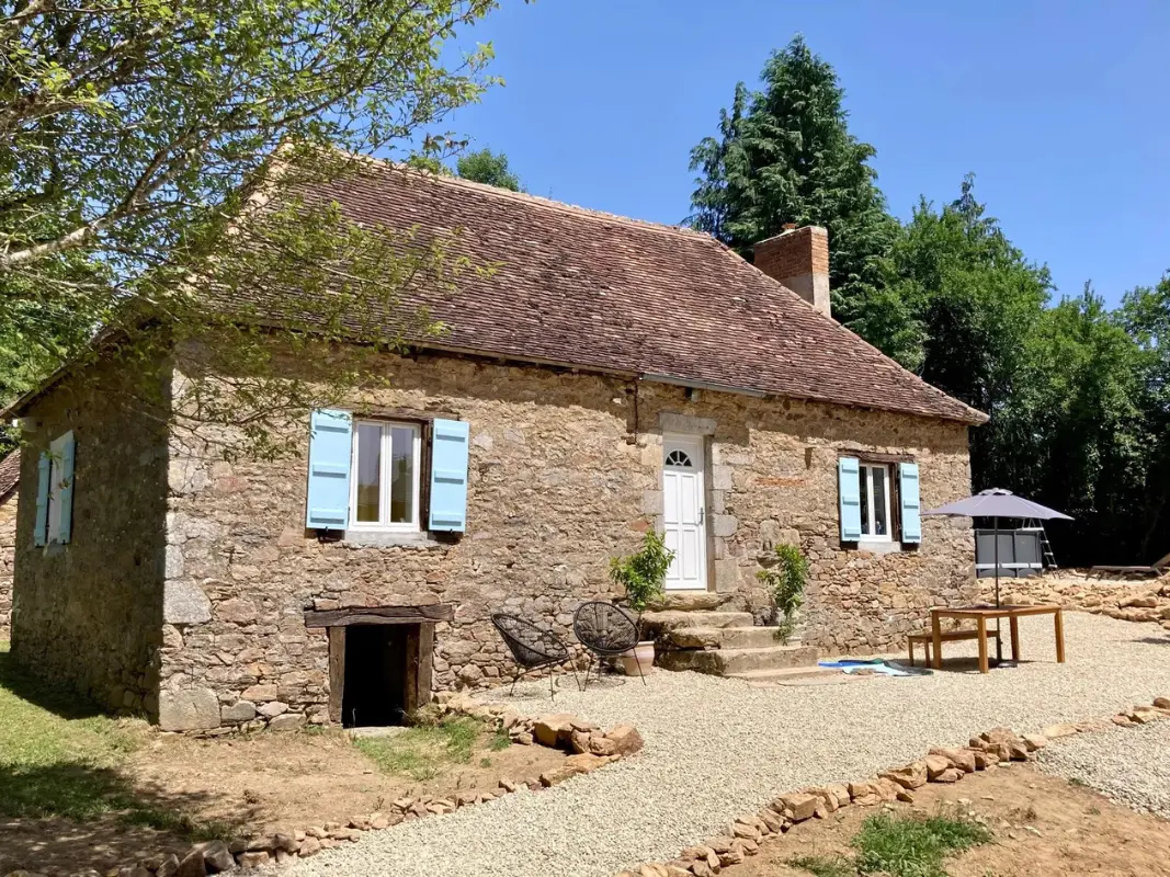 gîte-maison-jourdaine-chateau-de-freyssinet-saint-priest-ligoure