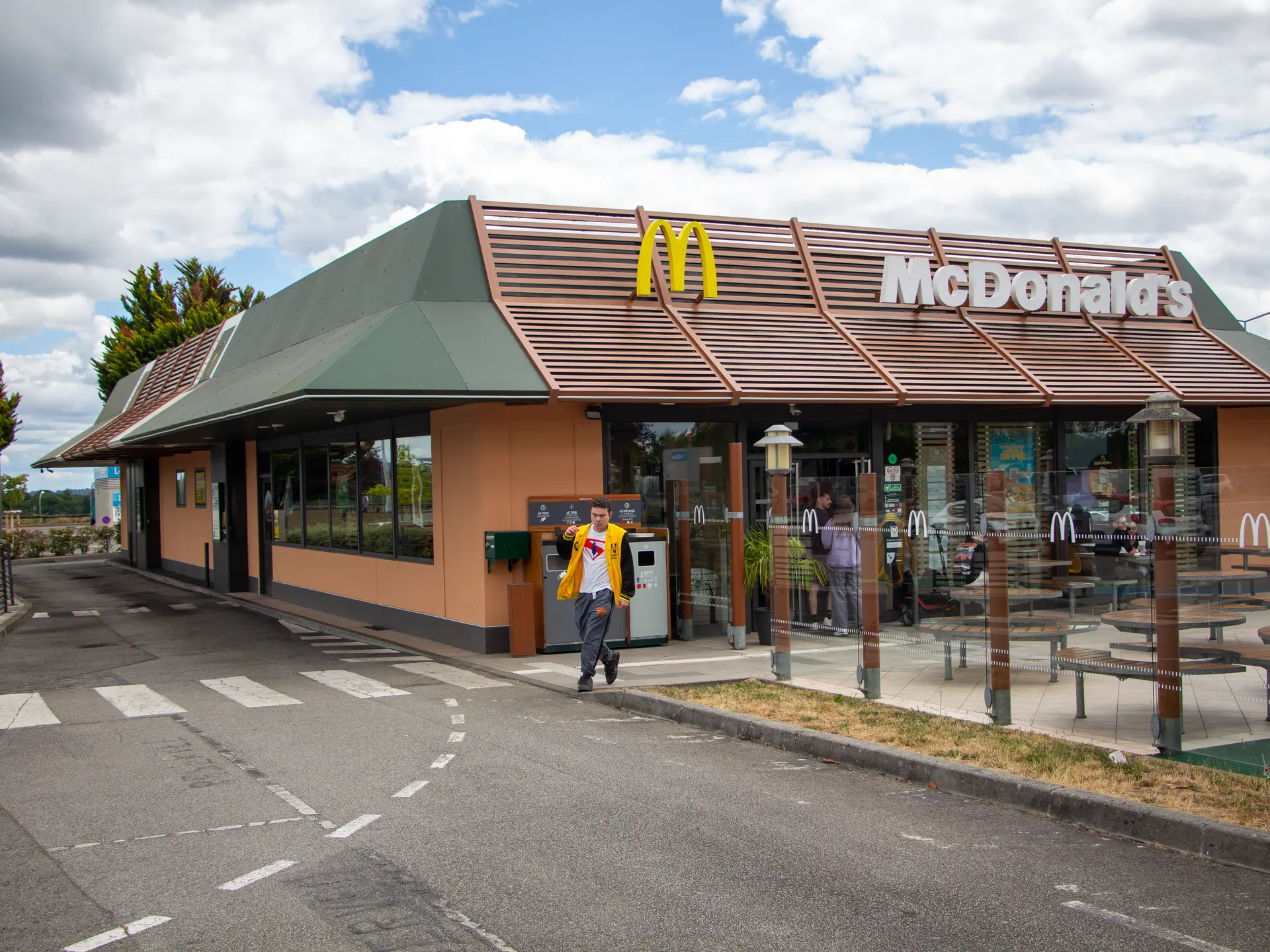 saint-junien_2026_amel-elmalah-macdonalds (1)