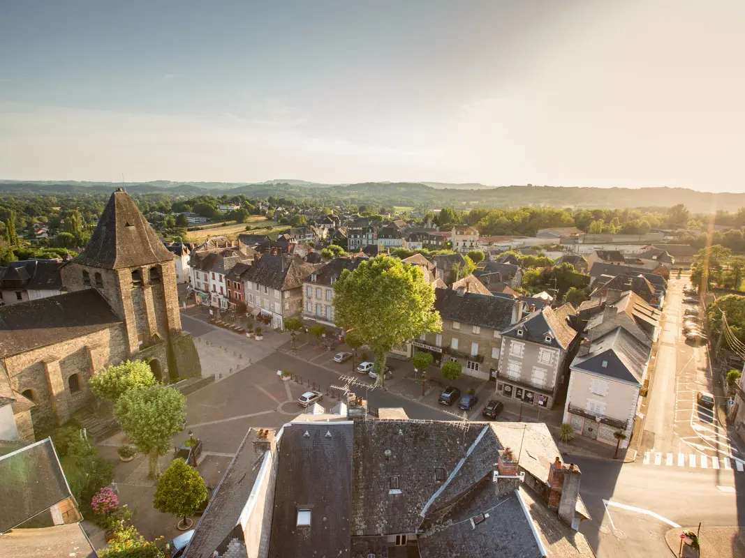 Tour_Cesar_-_Allassac-Malika_TURIN-1122-1200px