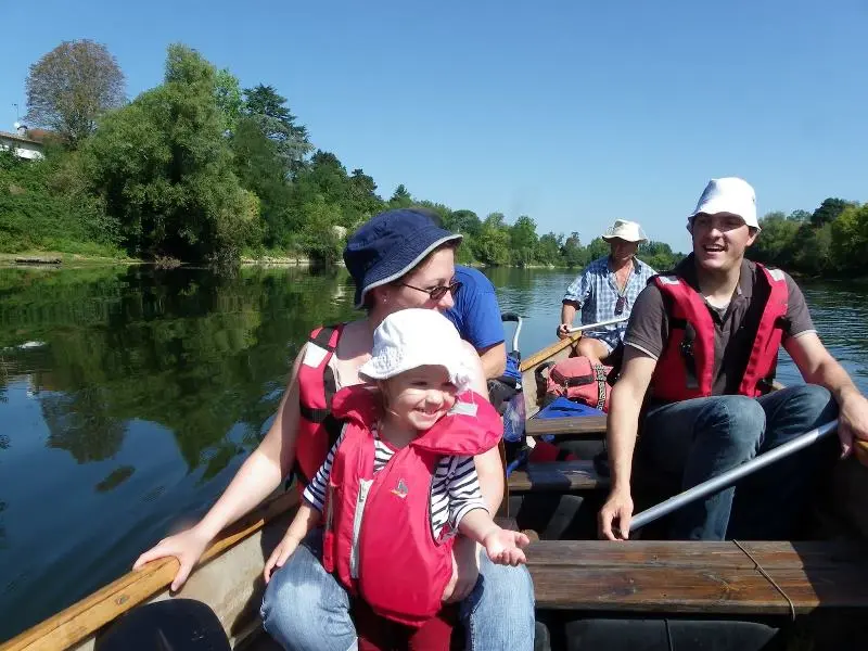 Honorine en canoe Rabaska 2