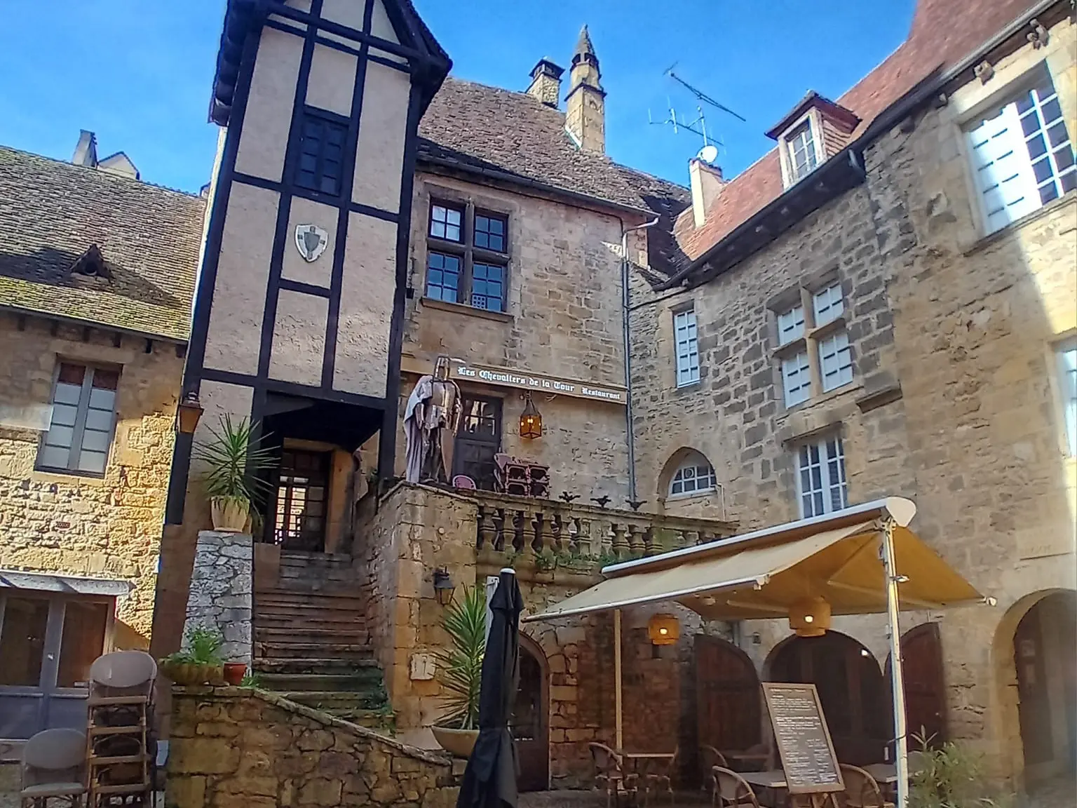 Les Chevaliers de la Tour Sarlat