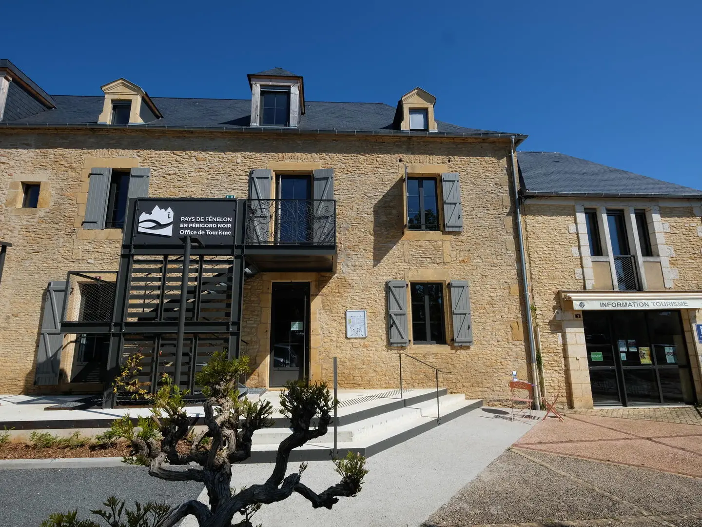 Office de Tourisme de Salignac-Eyvigues - Avril 2025