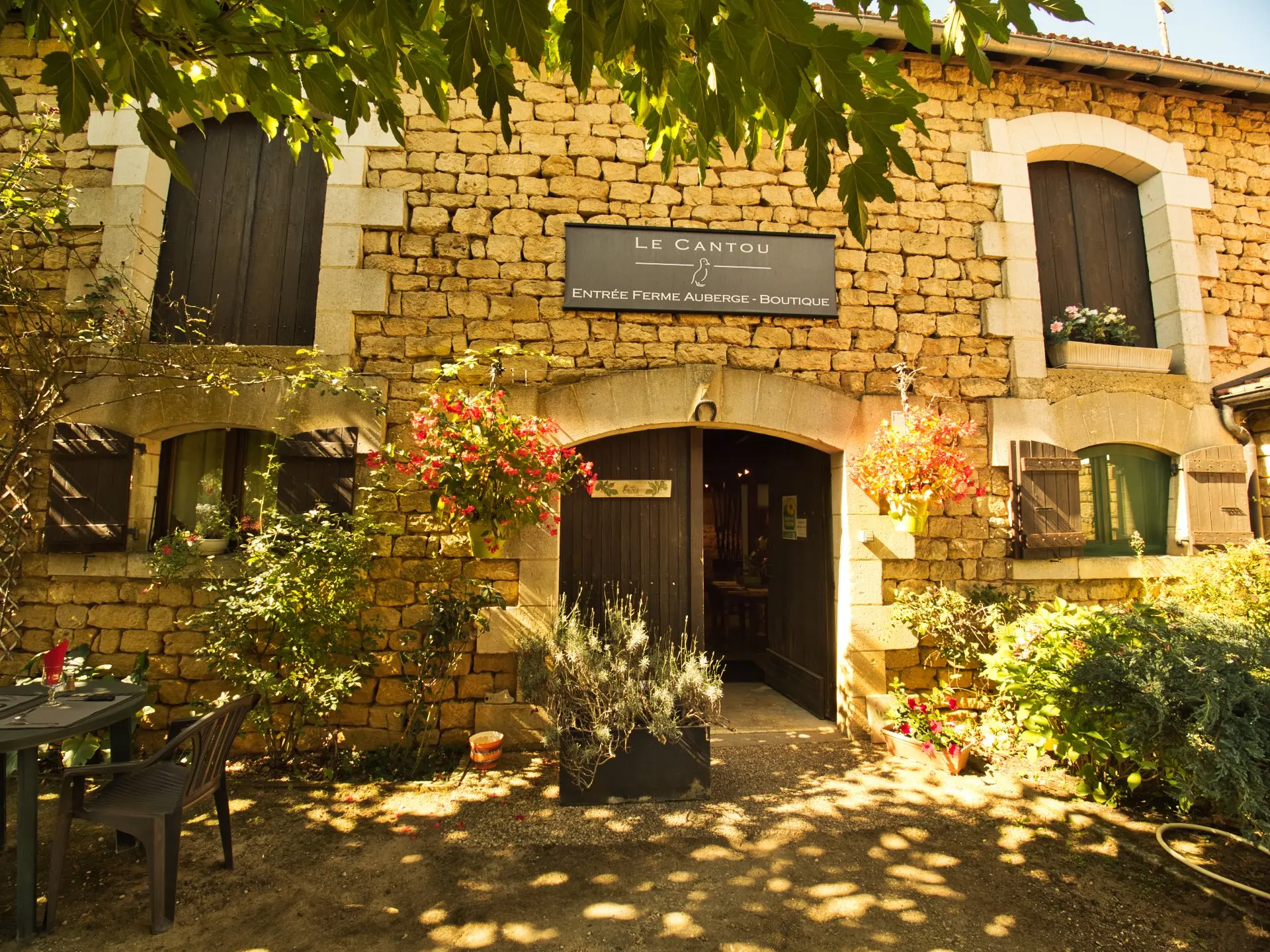 ferme auberge du cantou