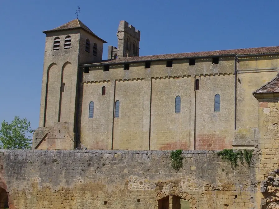 st_avit_senieur_village