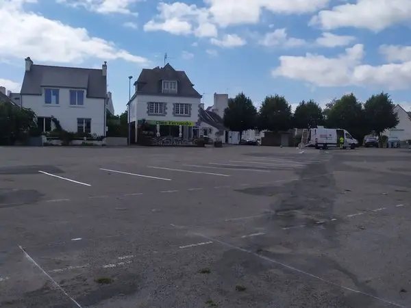 LESCO Aire de stationnement et de service Place de la résistance PAYS BIGOUDEN SUD
