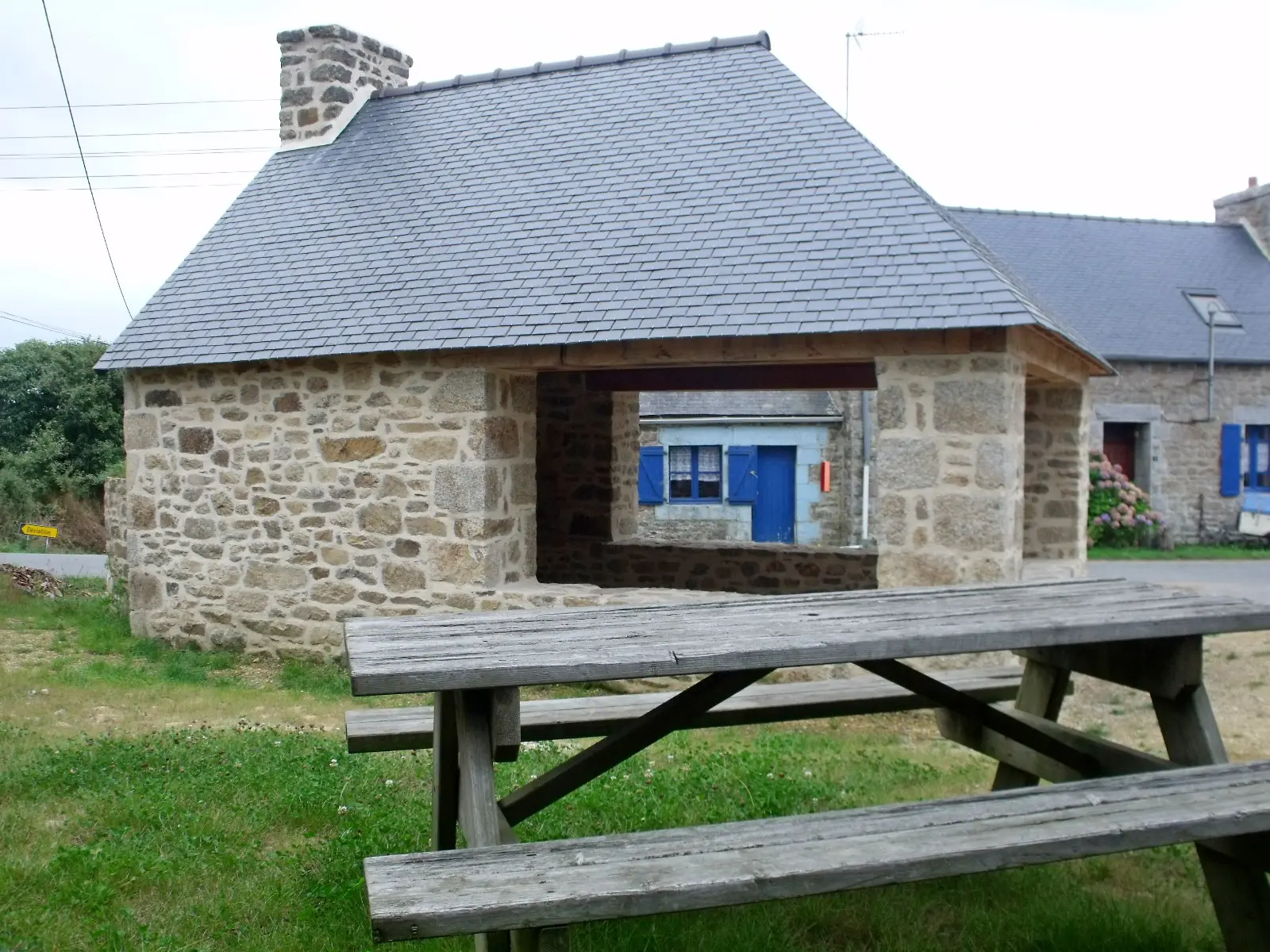 aire PQ-St Mathieu-Plouaret © G. Leroi