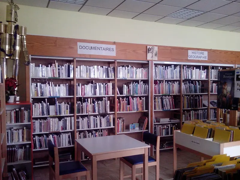 Mediatheque - Ploneour-Lanvern - Pays-Bigouden - ©mediatheque Plonéour