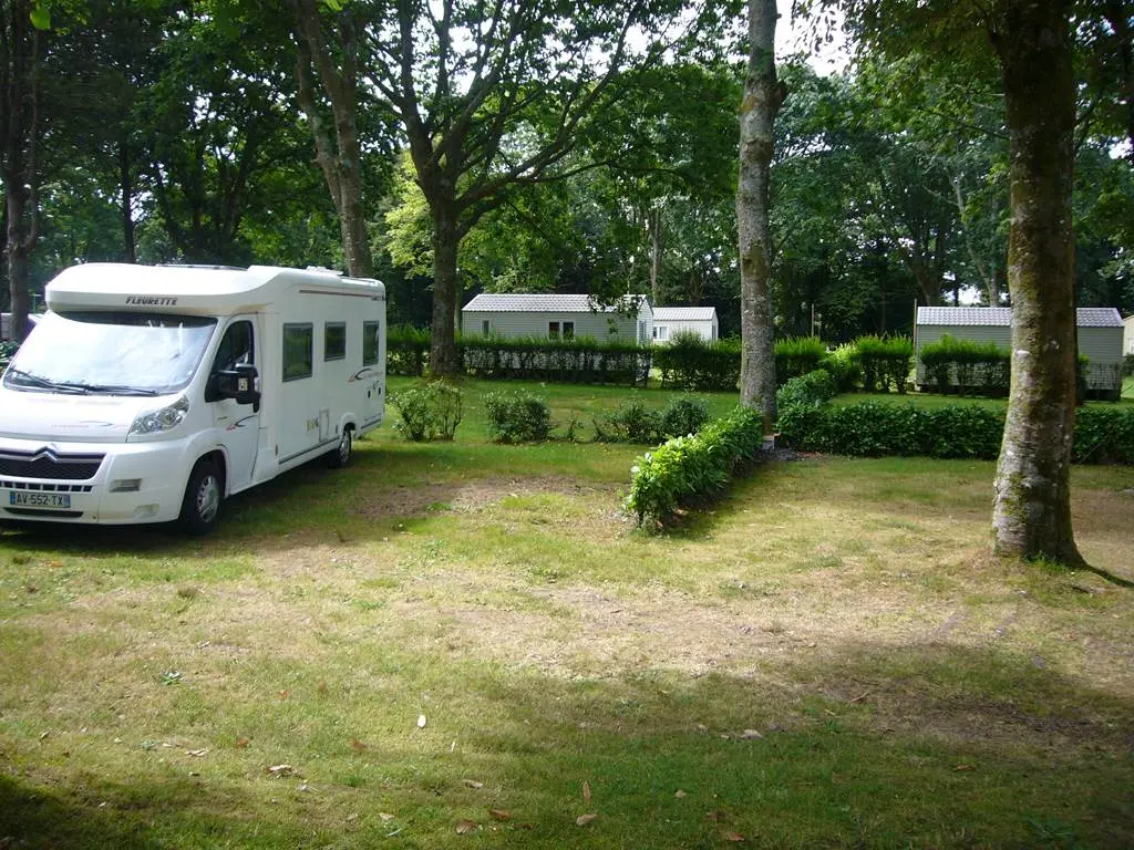 Aire-Camping-Car-Priziac-Pays-Roi-Morvan-Morbihan-Bretagne-Sud