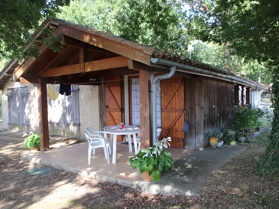 Cadillon - gîte Bizençon ©OT w