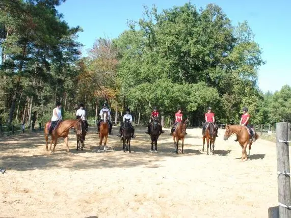 Centre equestre-Les Chevauchees du perigord
