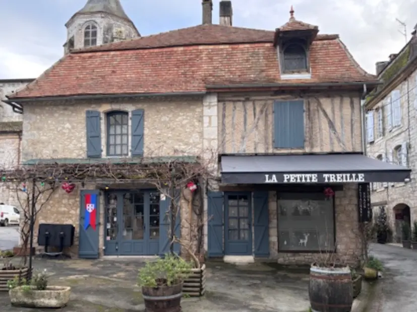 LA PETITE TREILLE