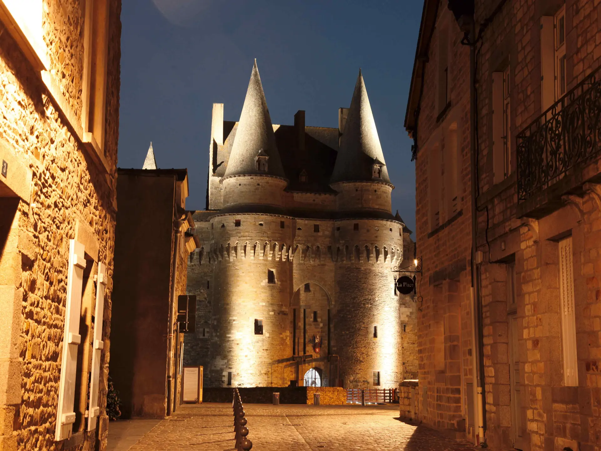 Château Vitré Nocturne Crédit ©Studio Maignan