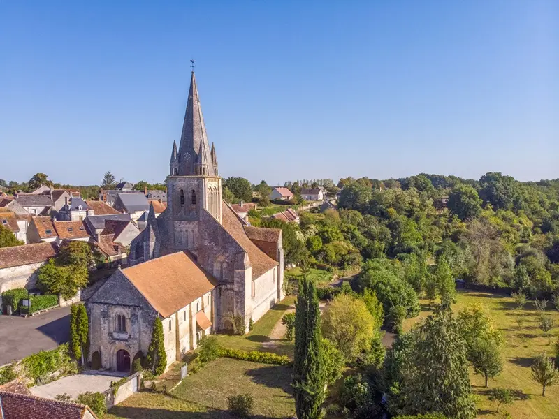 eglise-ferrierelarcon-valdeloire-2