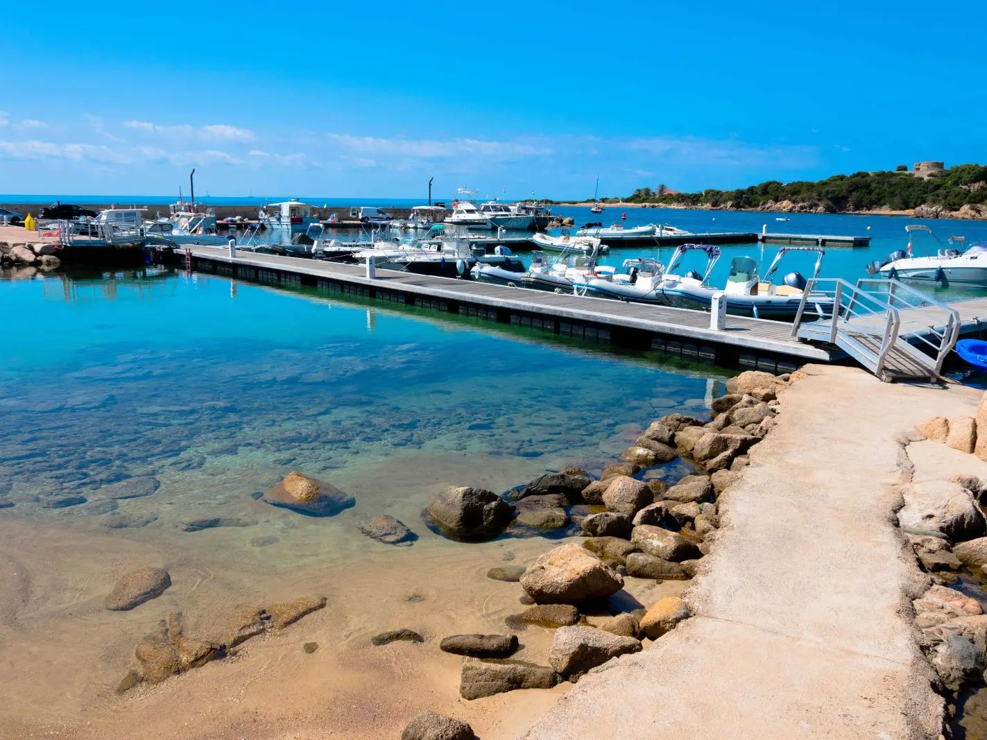 TIZZANO_LE-PORT-DE-PLAISANCE
