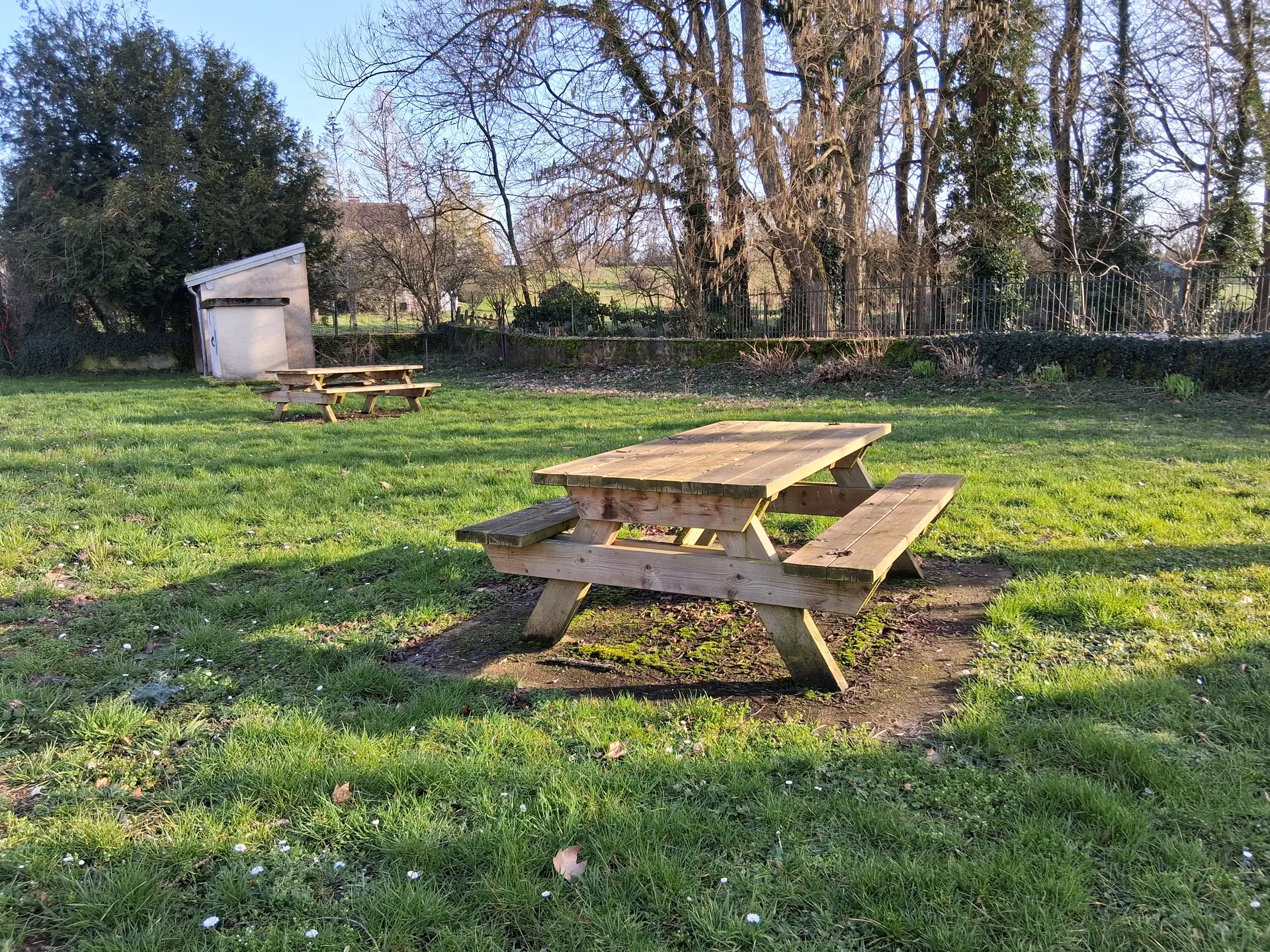 Aire de pique-nique Cemboing