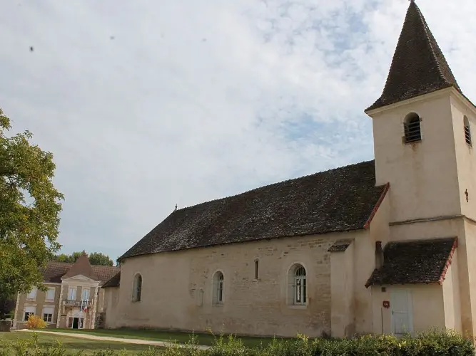 La Charmée église Saint Odilon (71)