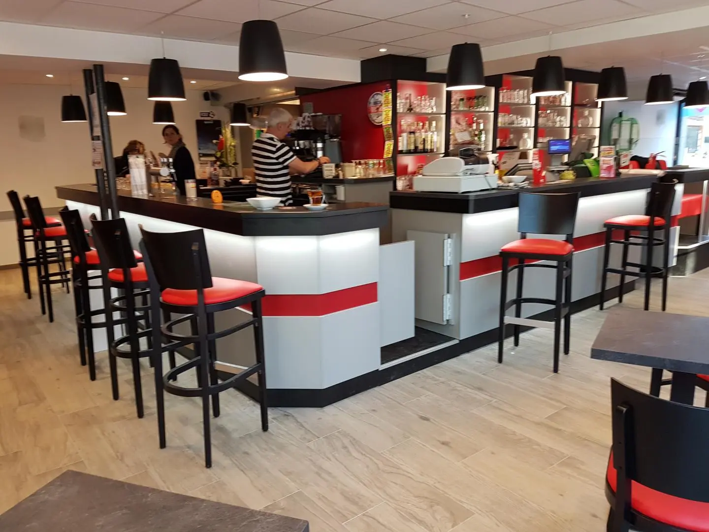 Bar - tabac le parisien