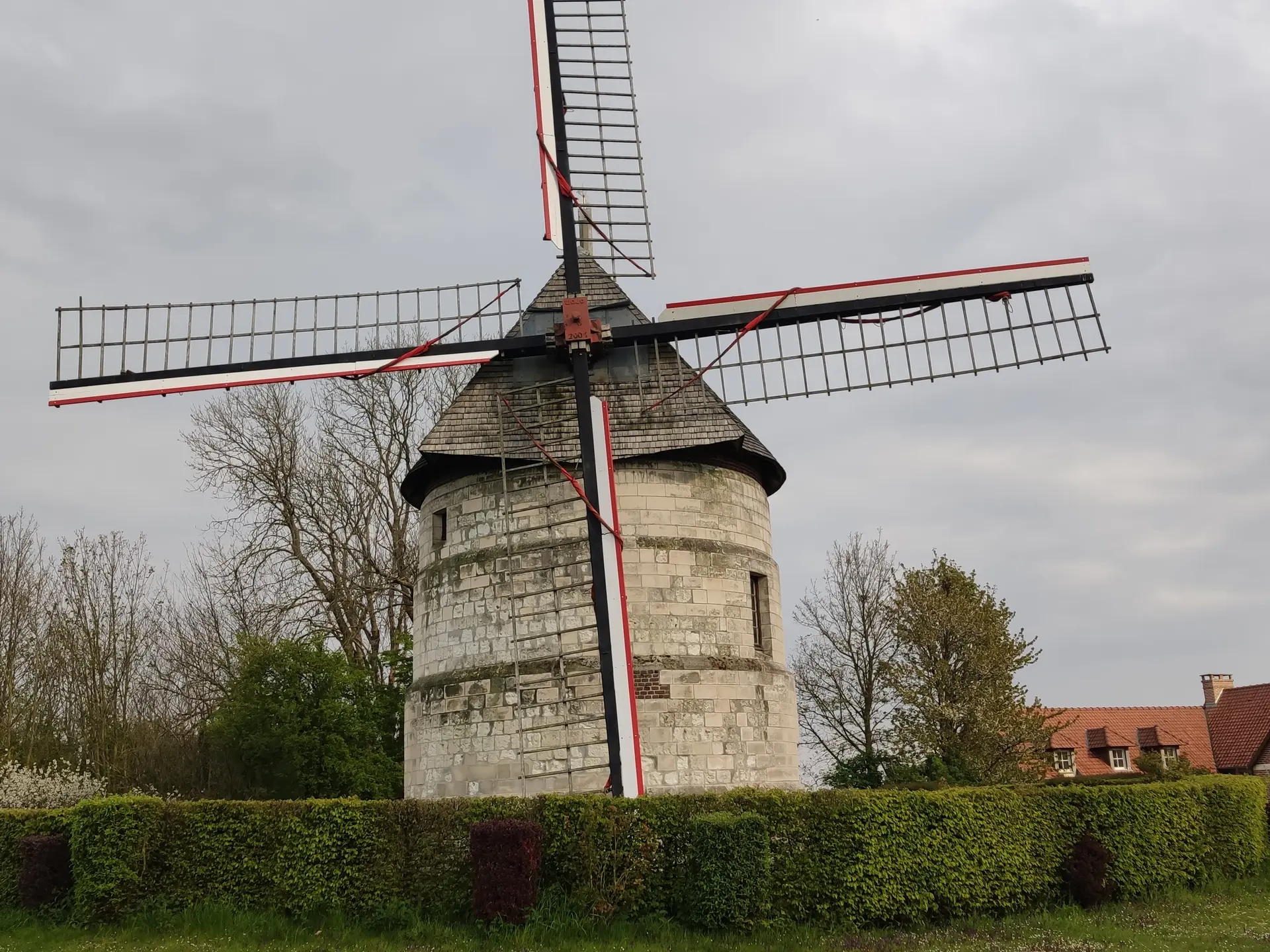 MOULIN À VENT D'EAUCOURT 1