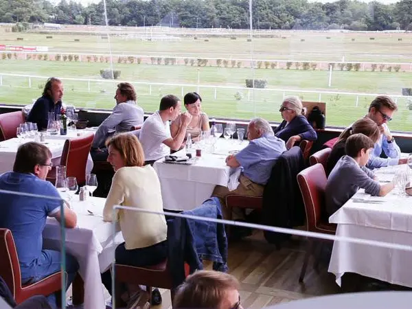 BRASSERIE-DE-L-HIPPODROME-