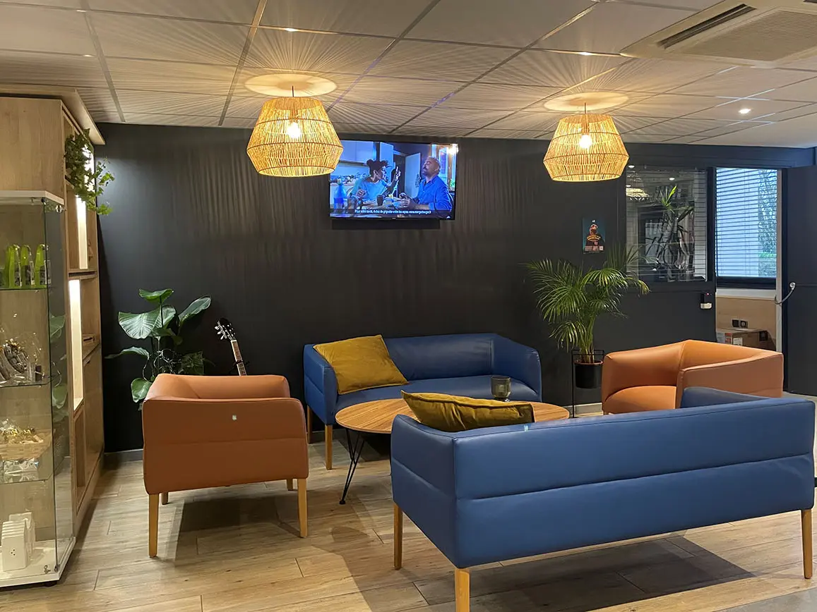 Hôtel Ibis III < Laon < Aisne < Picardie
