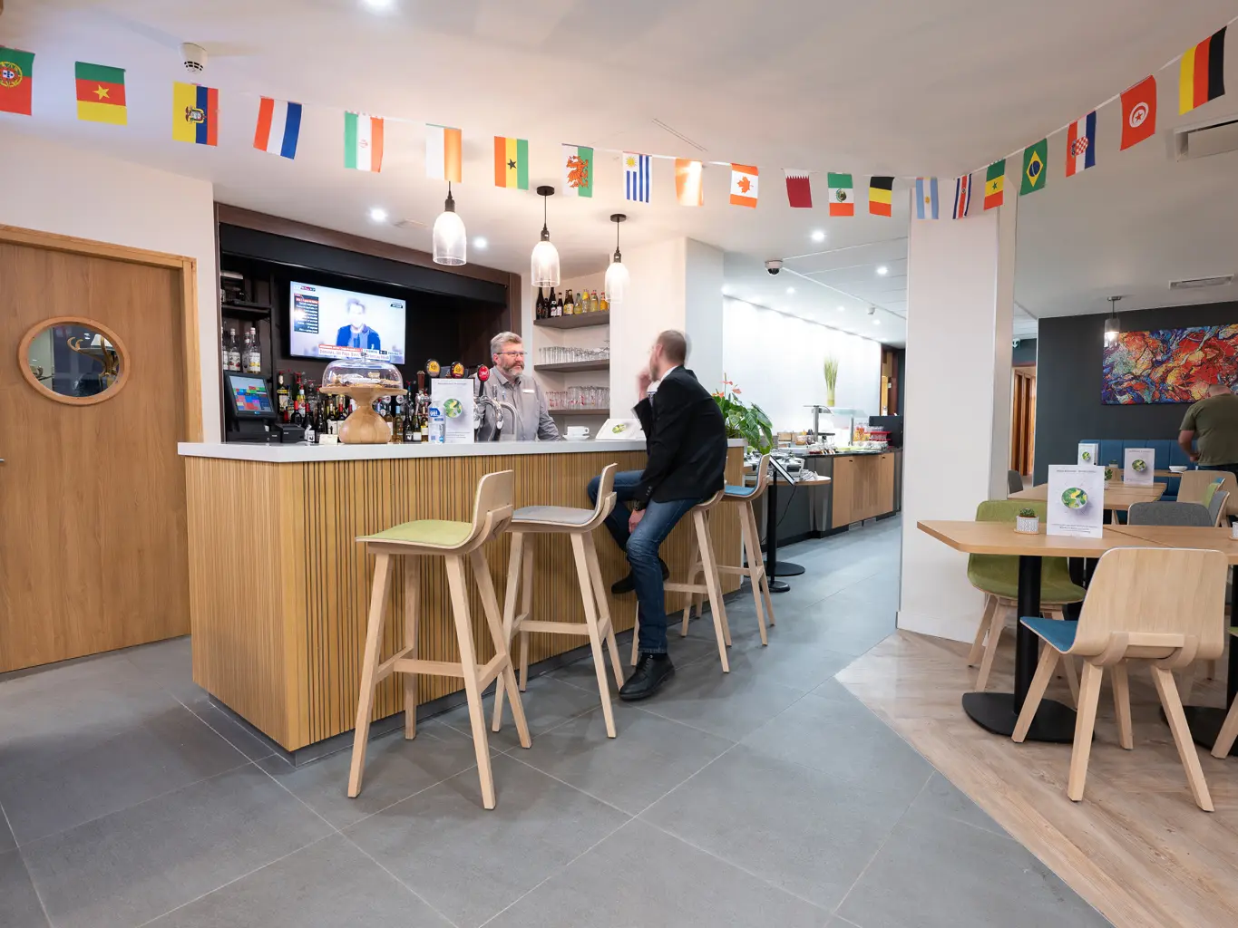 HI calais _ bar