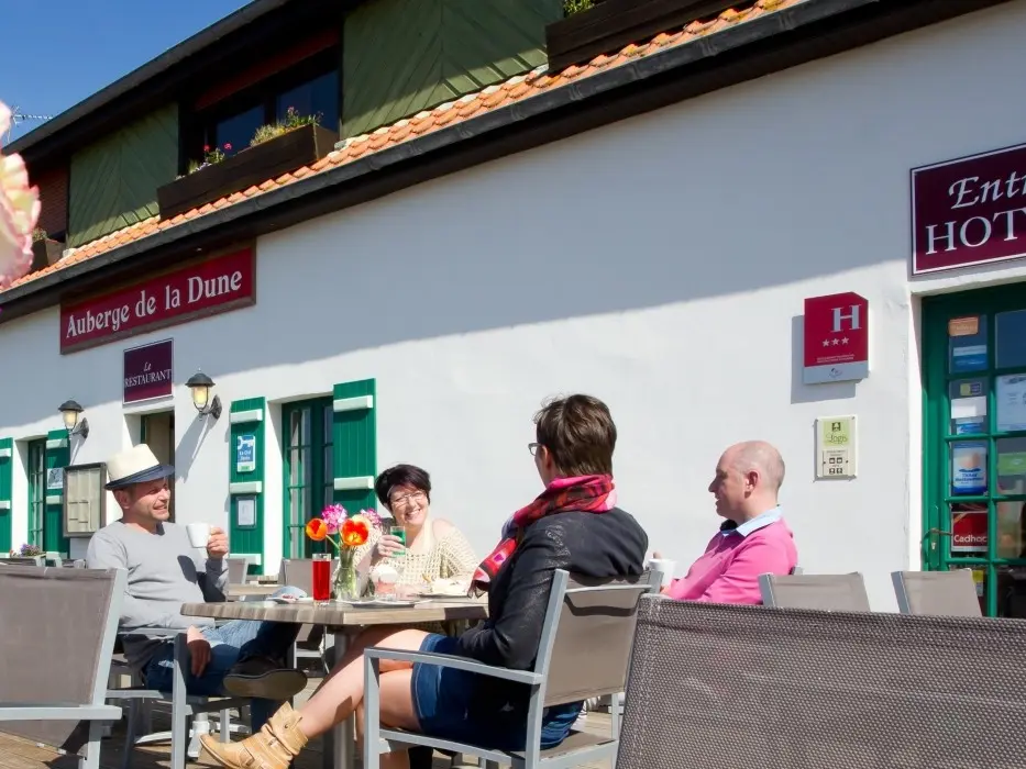 HOTPIC0800010047_Auberge de la Dune_terrasse2_Le Crotoy_Somme_HDF