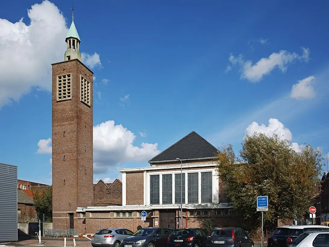 EGLISE DU TRES SAINT SACREMENT - Vue extérieure