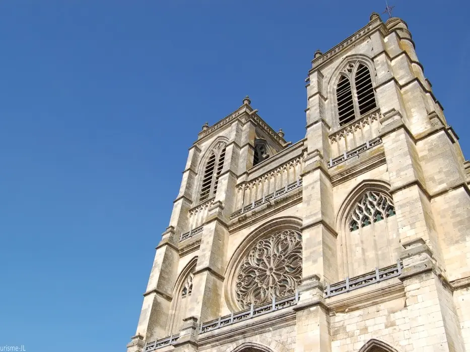 ABBATIALE SAINT PIERRE 1