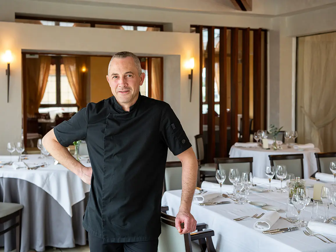 Relais Charlemagne II < Samoussy < Aisne < Picardie