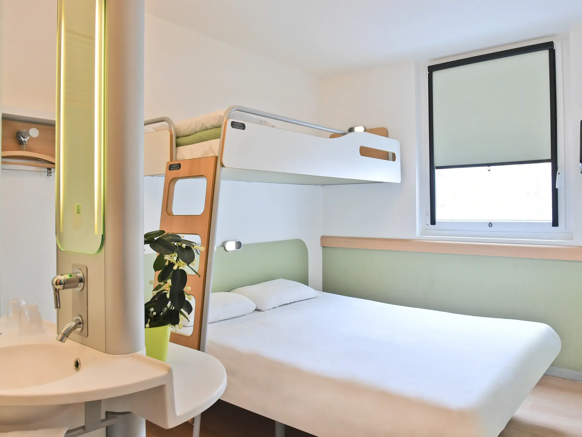 Triple or twin room