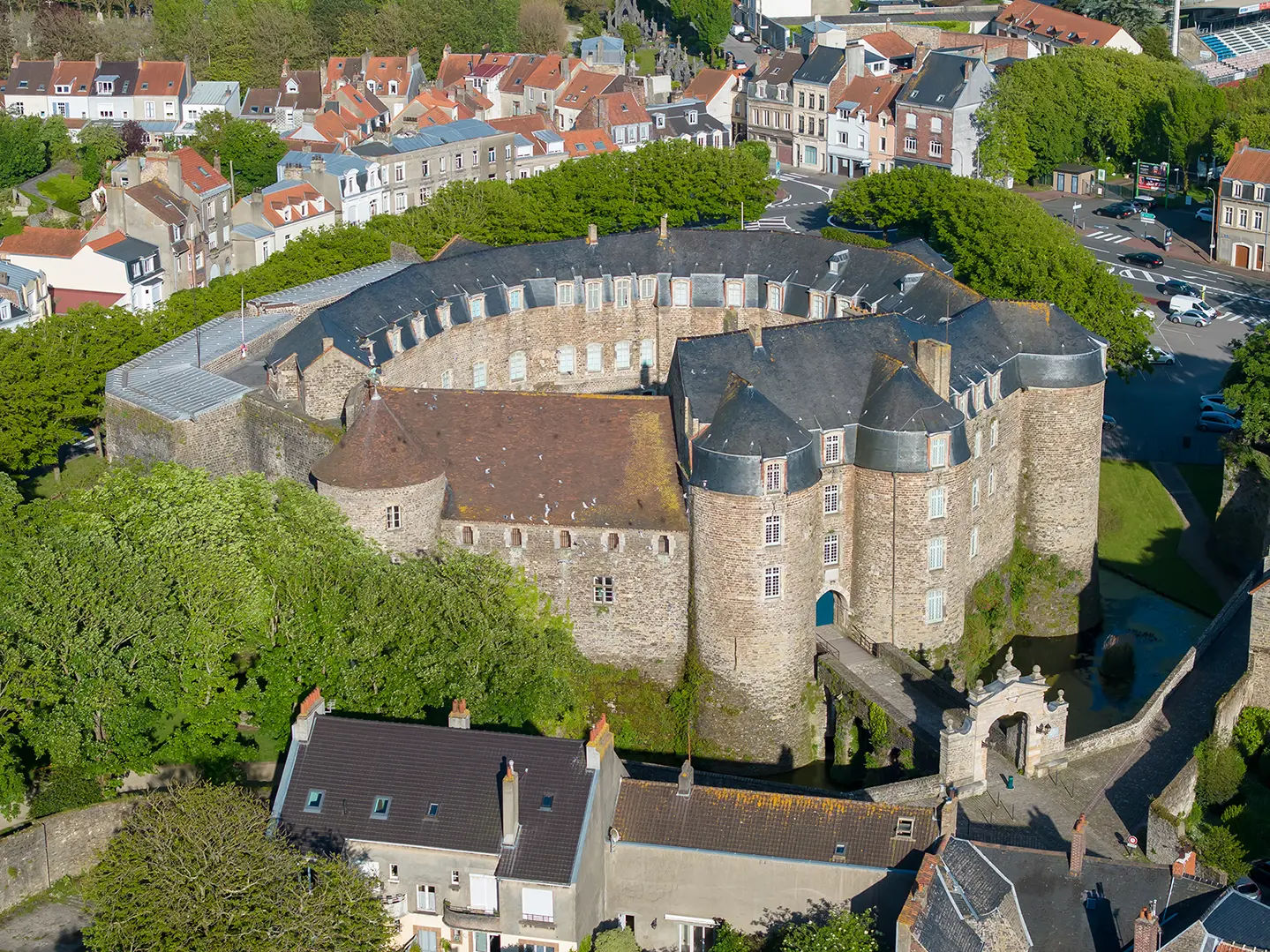 musee-chateau-comtal-c-service-communication-ville-bsm-q.-wadoux_1