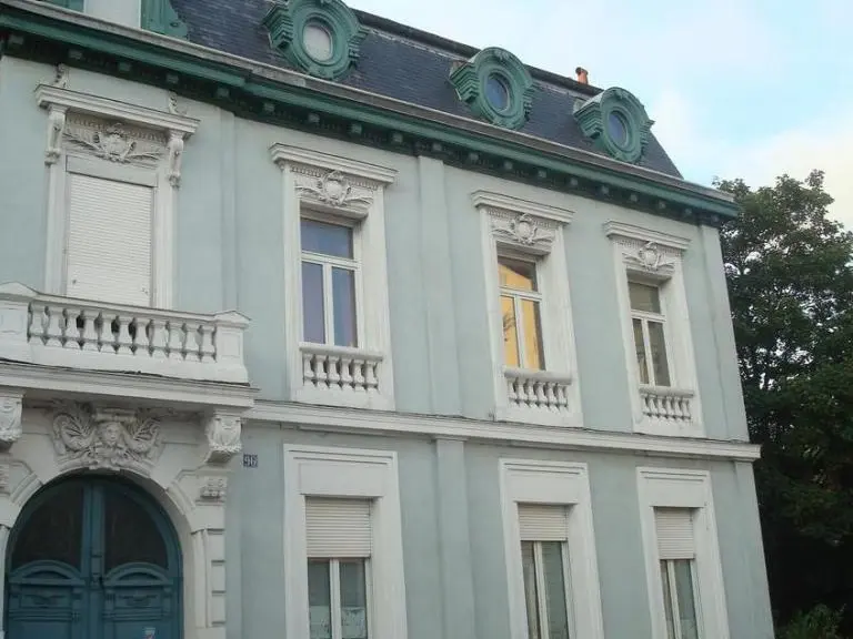 La Maison Bleue
